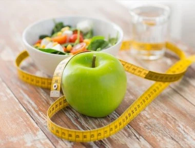Τι είναι η διατροφή «Waterfall Diet» που μειώνει την κατακράτηση υγρών;